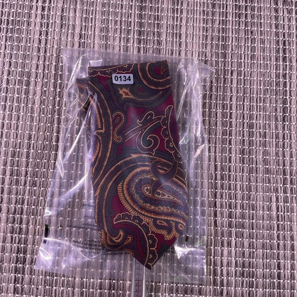 Vtg J.D. Howell Tall Mans Tie Paisley Silk Burgundy Green Gold USA Made 56x3.75